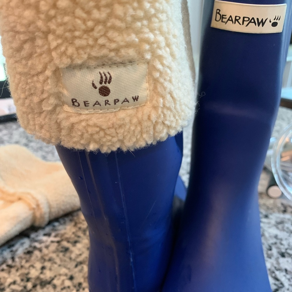 Bear paw rain boots
